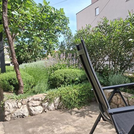 Apartman Vitamare 160 M From The Beach 노비비노돌스키 외부 사진