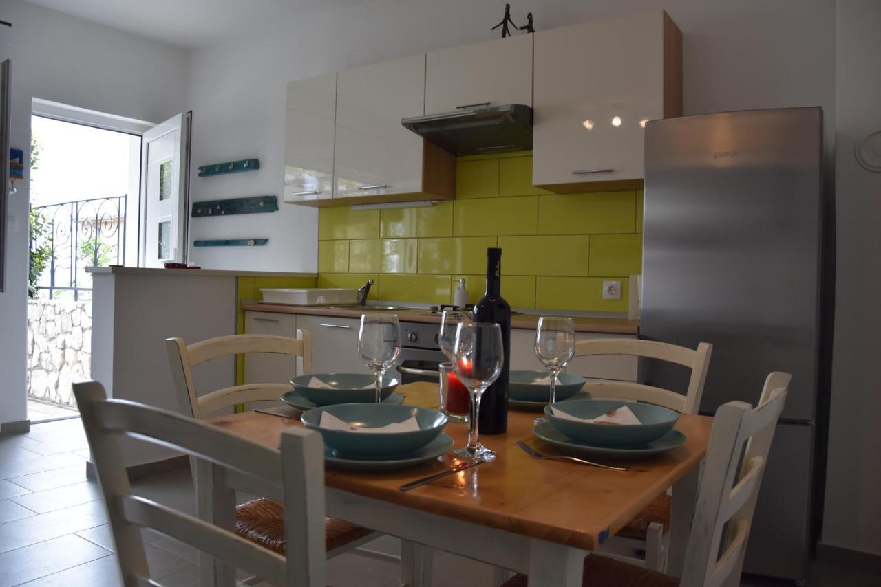 Apartman Vitamare 160 M From The Beach 노비비노돌스키 외부 사진