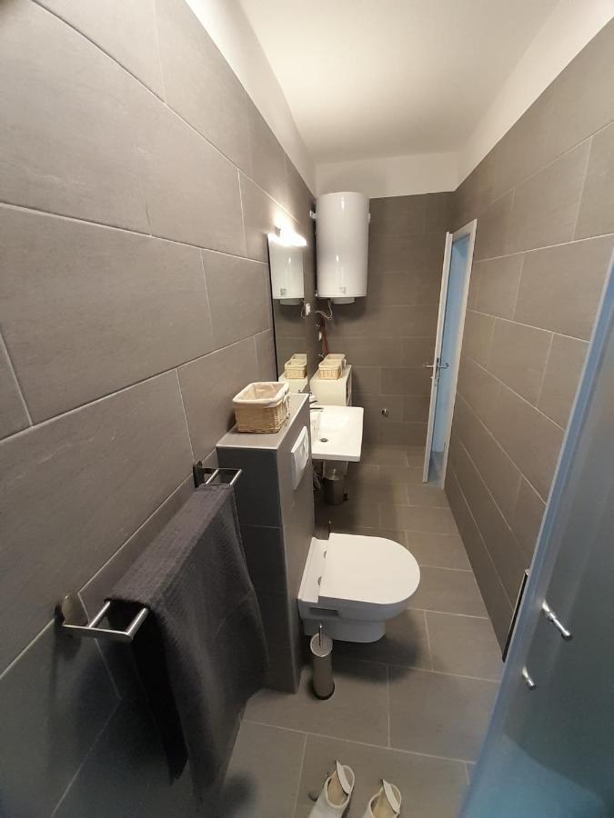 Apartman Vitamare 160 M From The Beach 노비비노돌스키 외부 사진