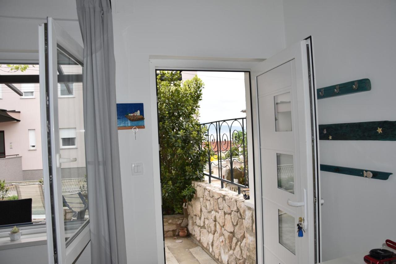 Apartman Vitamare 160 M From The Beach 노비비노돌스키 외부 사진