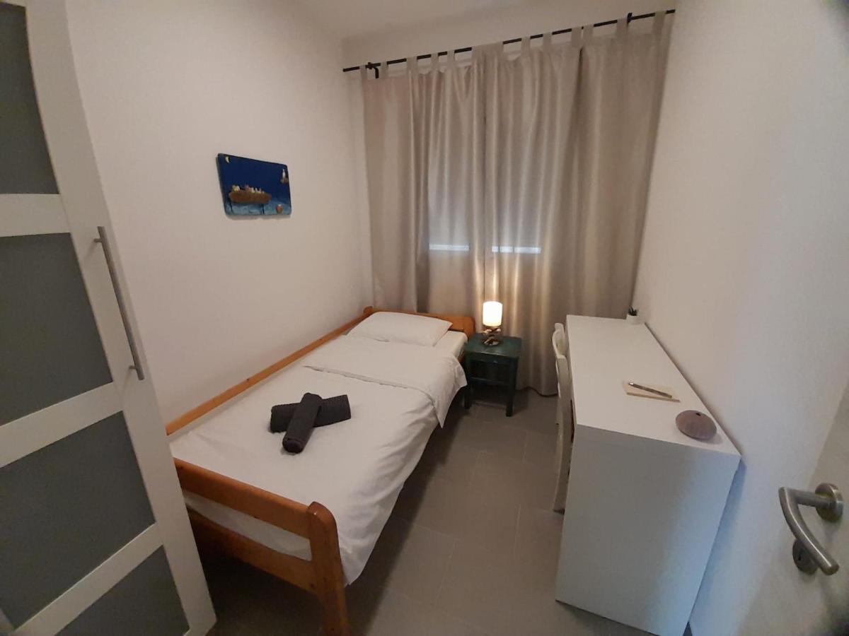 Apartman Vitamare 160 M From The Beach 노비비노돌스키 외부 사진